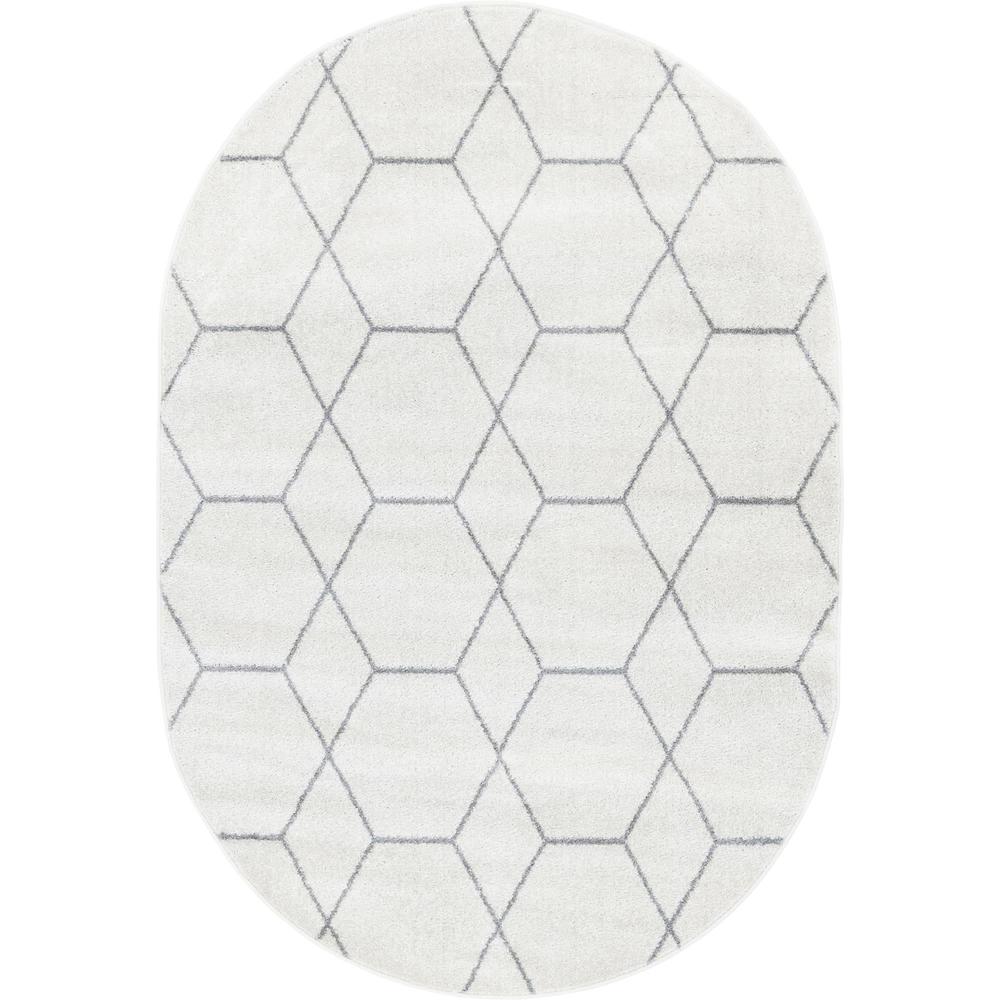 Unique Loom 4x6 Oval Rug in Ivory (3151503). Picture 1