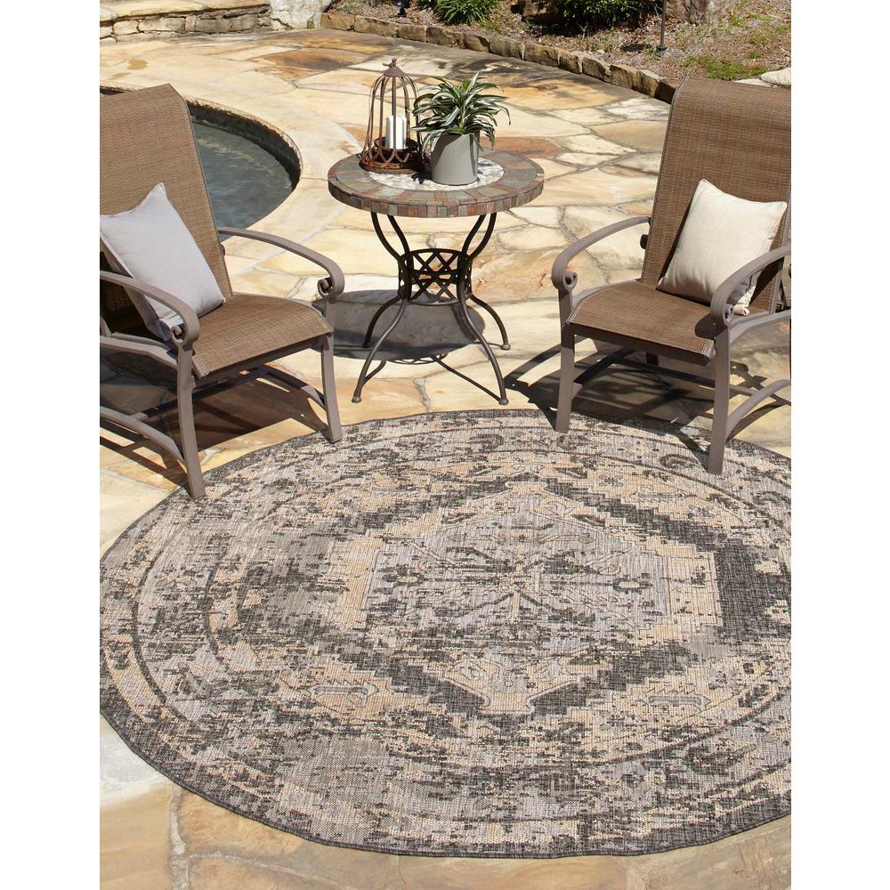 Unique Loom 5 Ft Round Rug in Charcoal (3163135). Picture 1