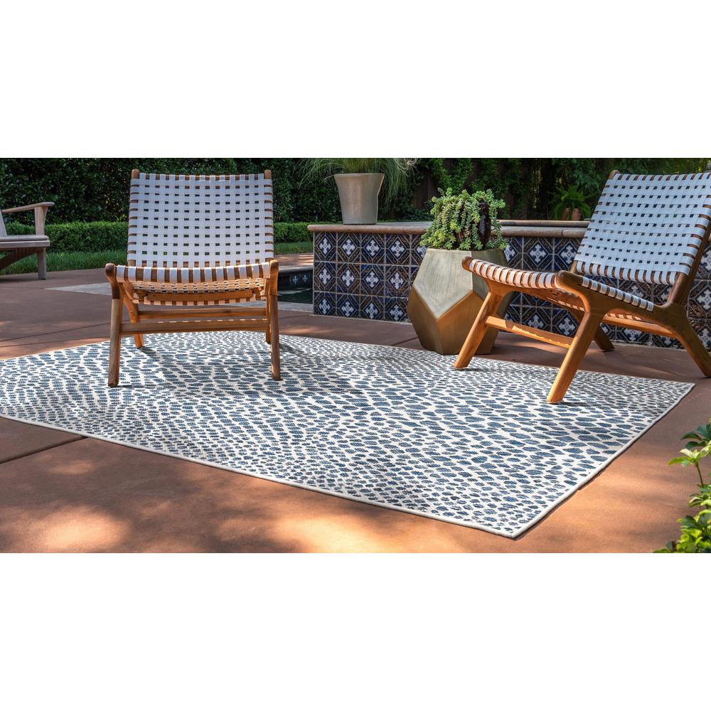 Jill Zarin Outdoor Collection, Area Rug, Blue, 3' 3" x 5' 3", Rectangular. Picture 3