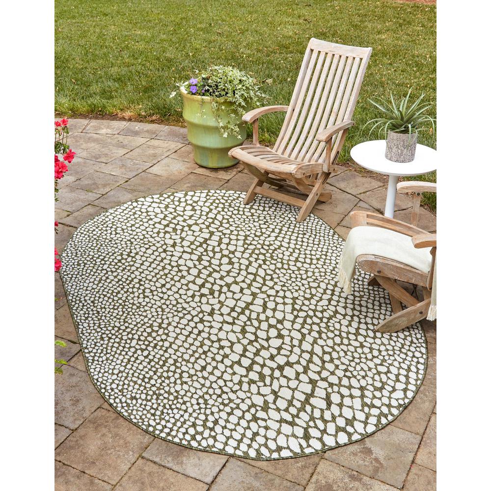 Jill Zarin Outdoor Cape Town Area Rug 5' 3" x 8' 0", Oval Green. Picture 2