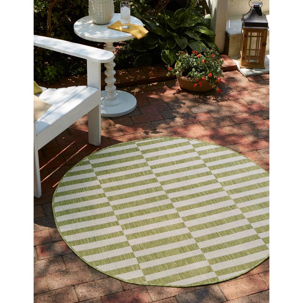 Outdoor Striped Rug, Green/Ivory (4' 0 x 4' 0). Picture 1