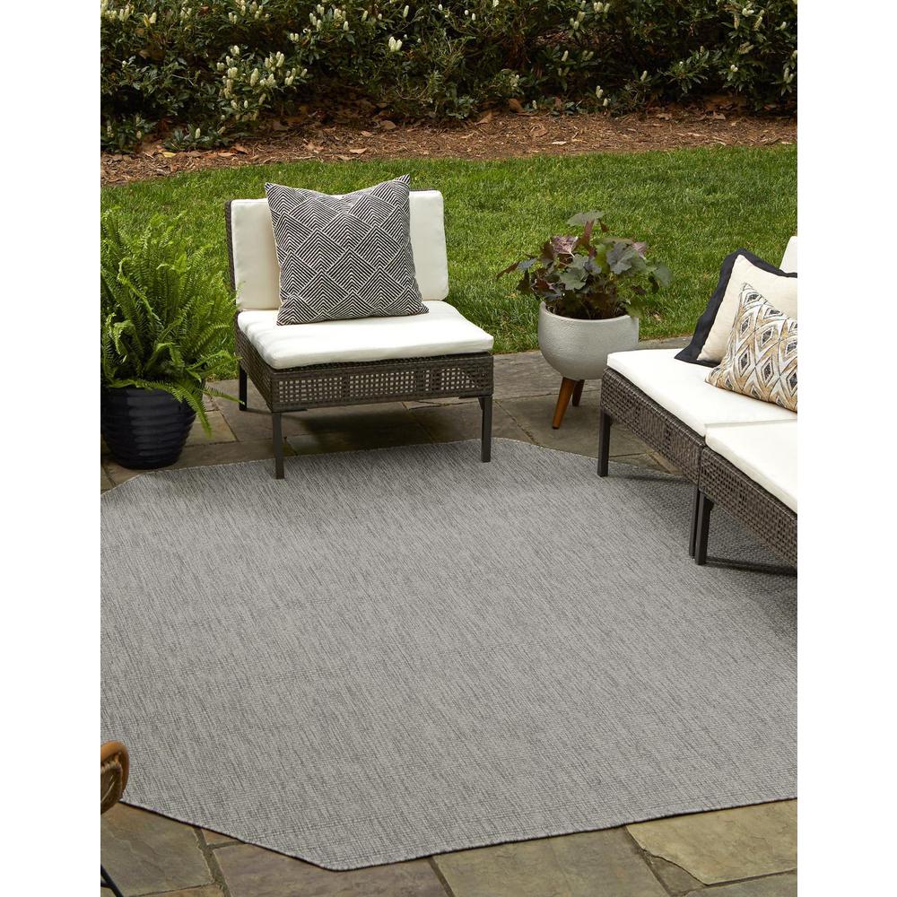 Unique Loom 8 Ft Octagon Rug in Light Gray (3152112). Picture 1