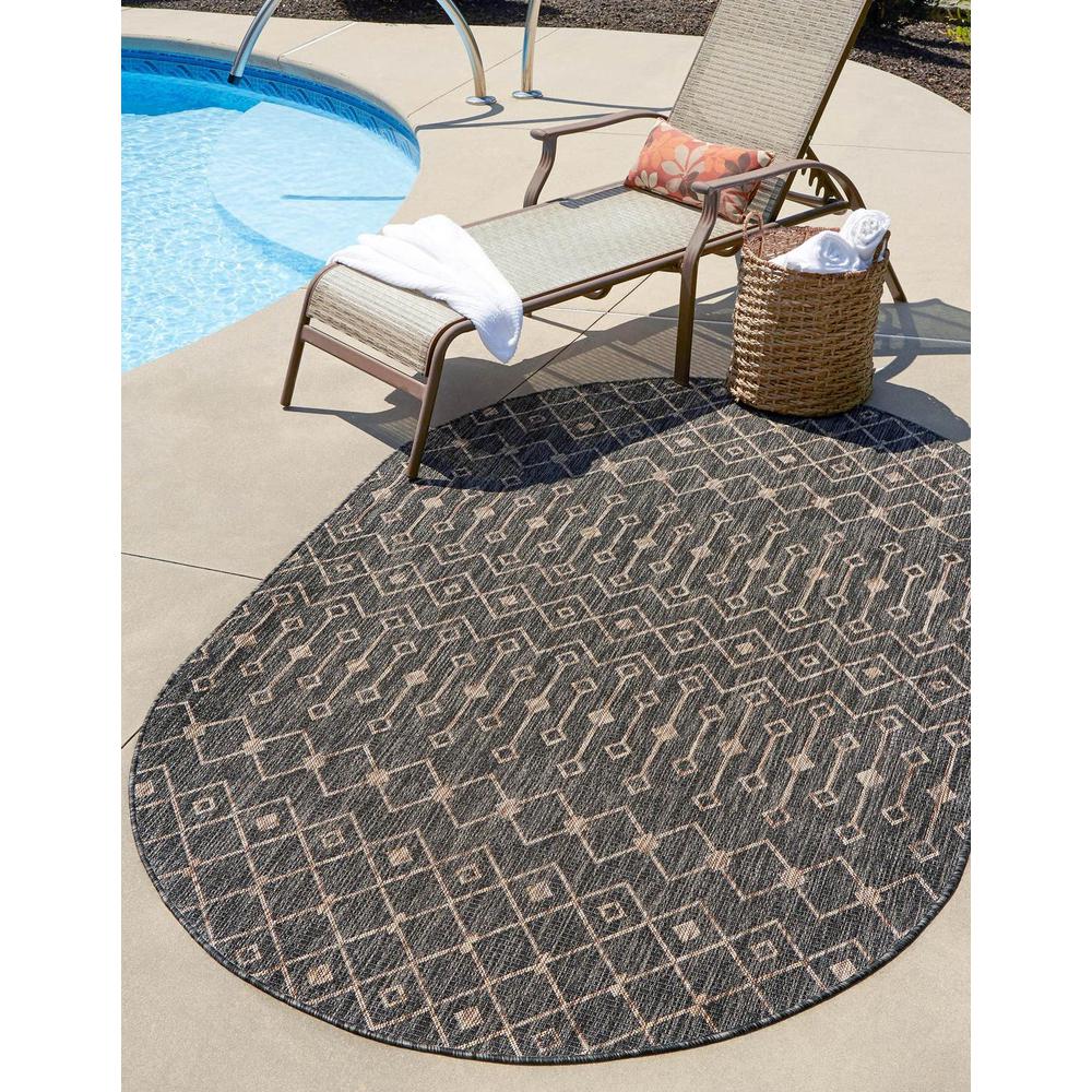 Unique Loom 5x8 Oval Rug in Charcoal Gray (3159566). Picture 1