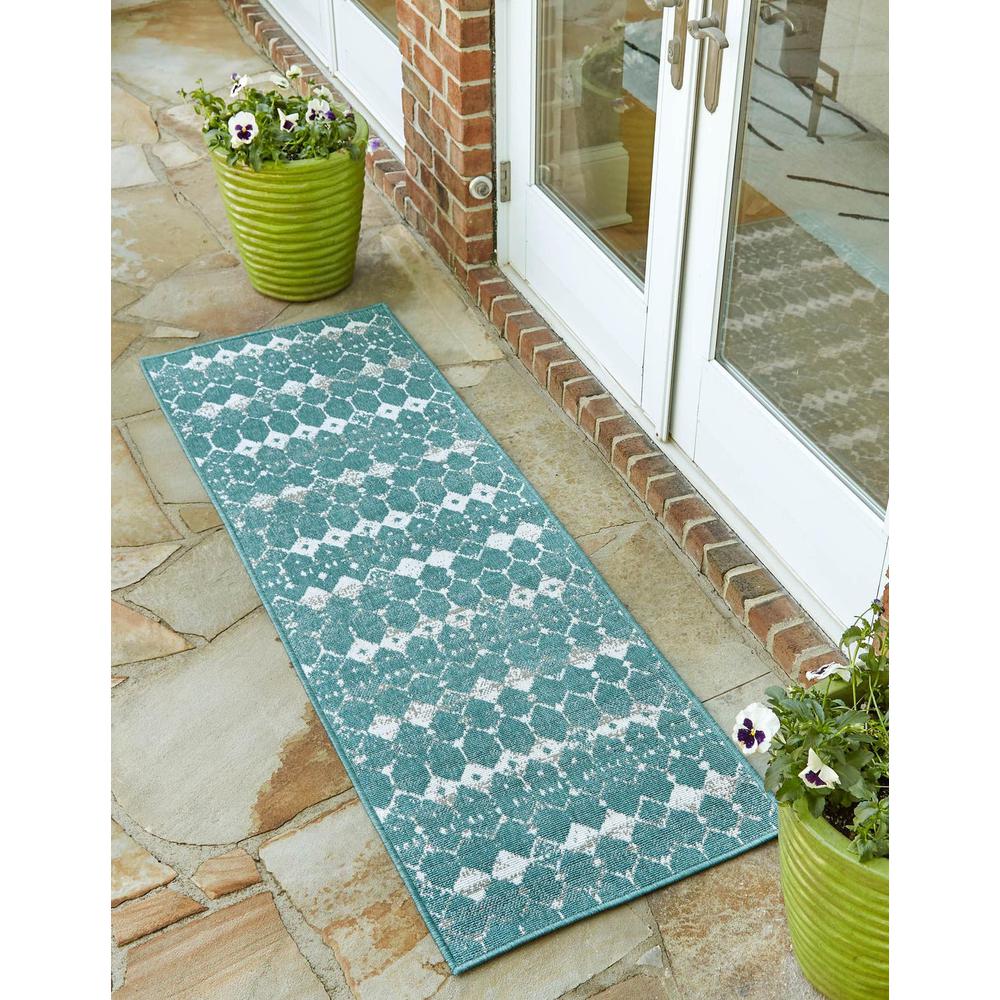 Unique Loom 8 Ft Runner in Teal (3158124). Picture 1