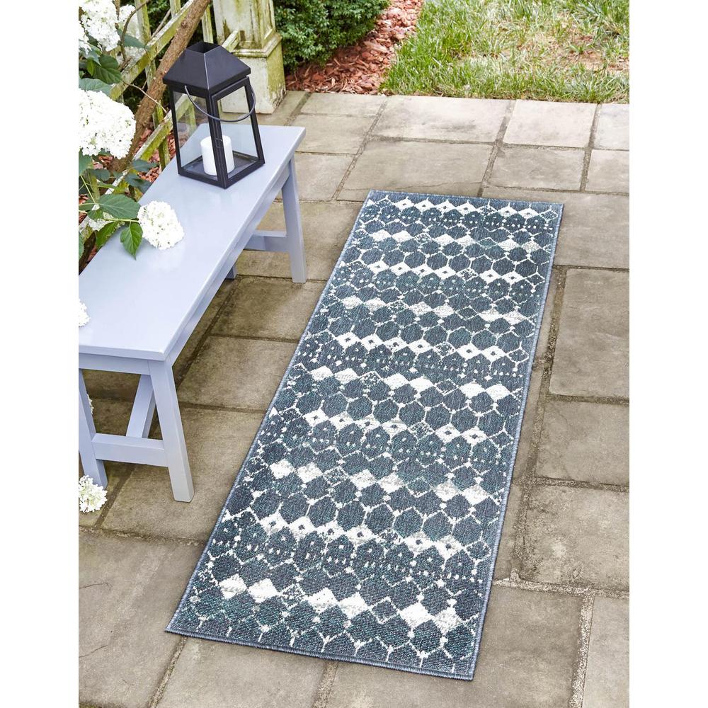 Unique Loom 6 Ft Runner in Navy Blue (3158077). Picture 1