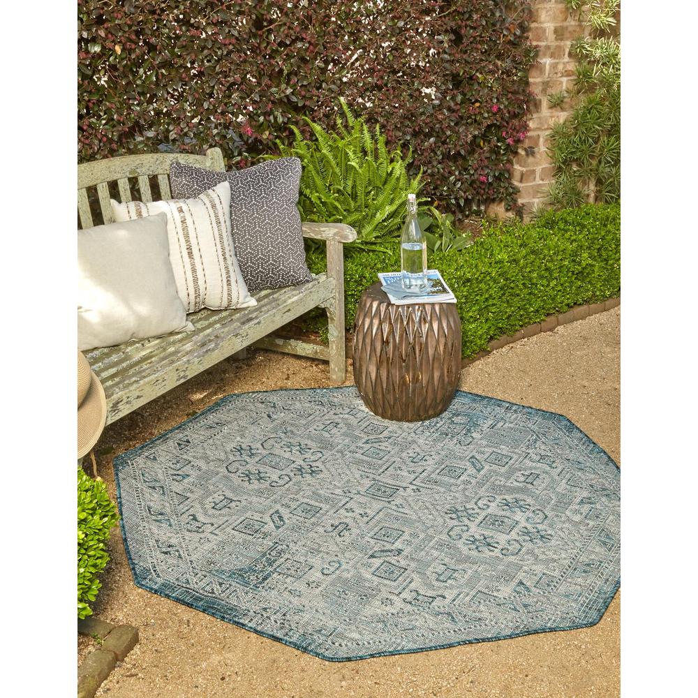 Unique Loom 5 Ft Octagon Rug in Teal (3162308). Picture 1