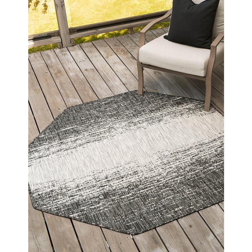 Unique Loom 8 Ft Octagon Rug in Gray (3159624). Picture 1