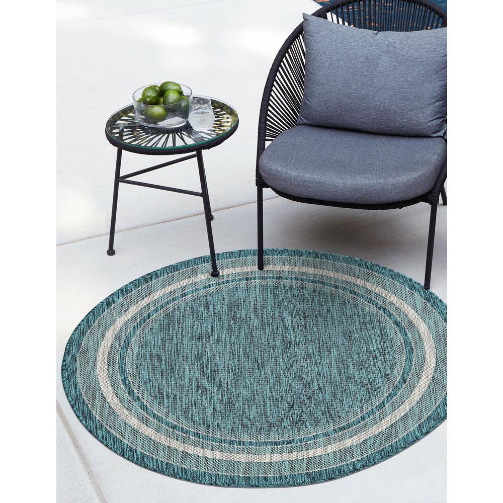 Unique Loom 4 Ft Round Rug in Teal (3158209). Picture 1