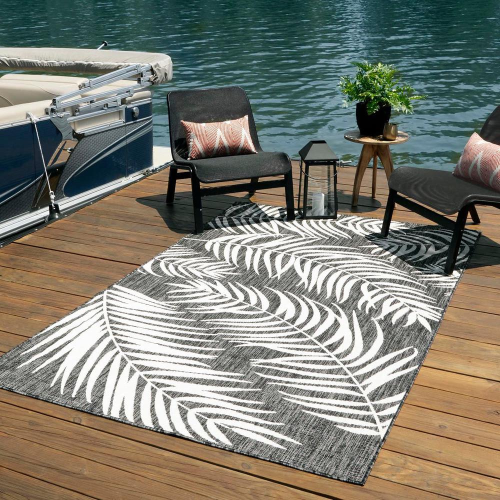 Outdoor Palm Rug, Black/Ivory (5' 0 x 8' 0). Picture 1