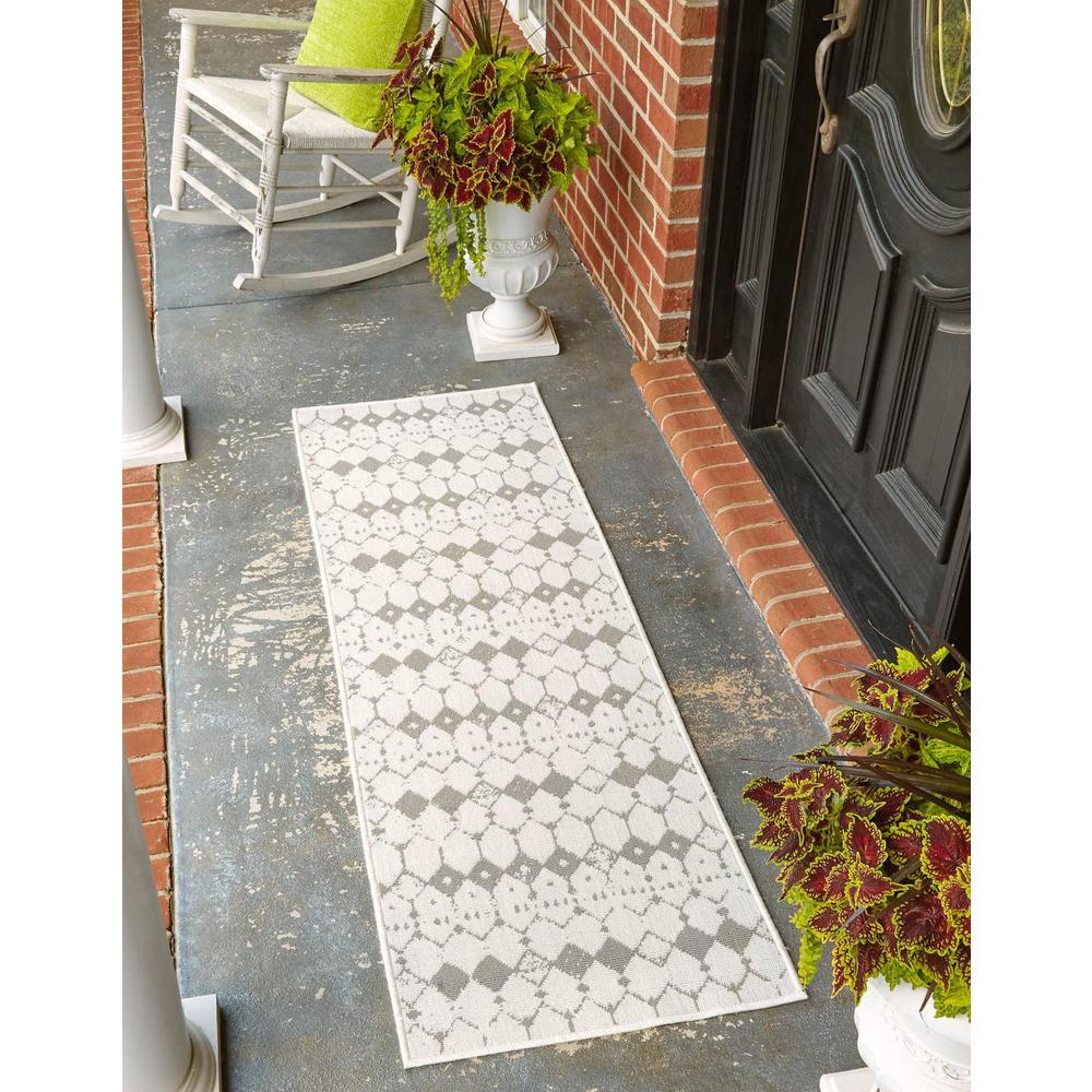 Unique Loom 8 Ft Runner in Ivory (3158137). Picture 1