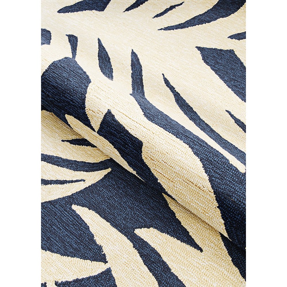 Palms Area Rug, Navy ,Round, 7'10" x 7'10". Picture 2