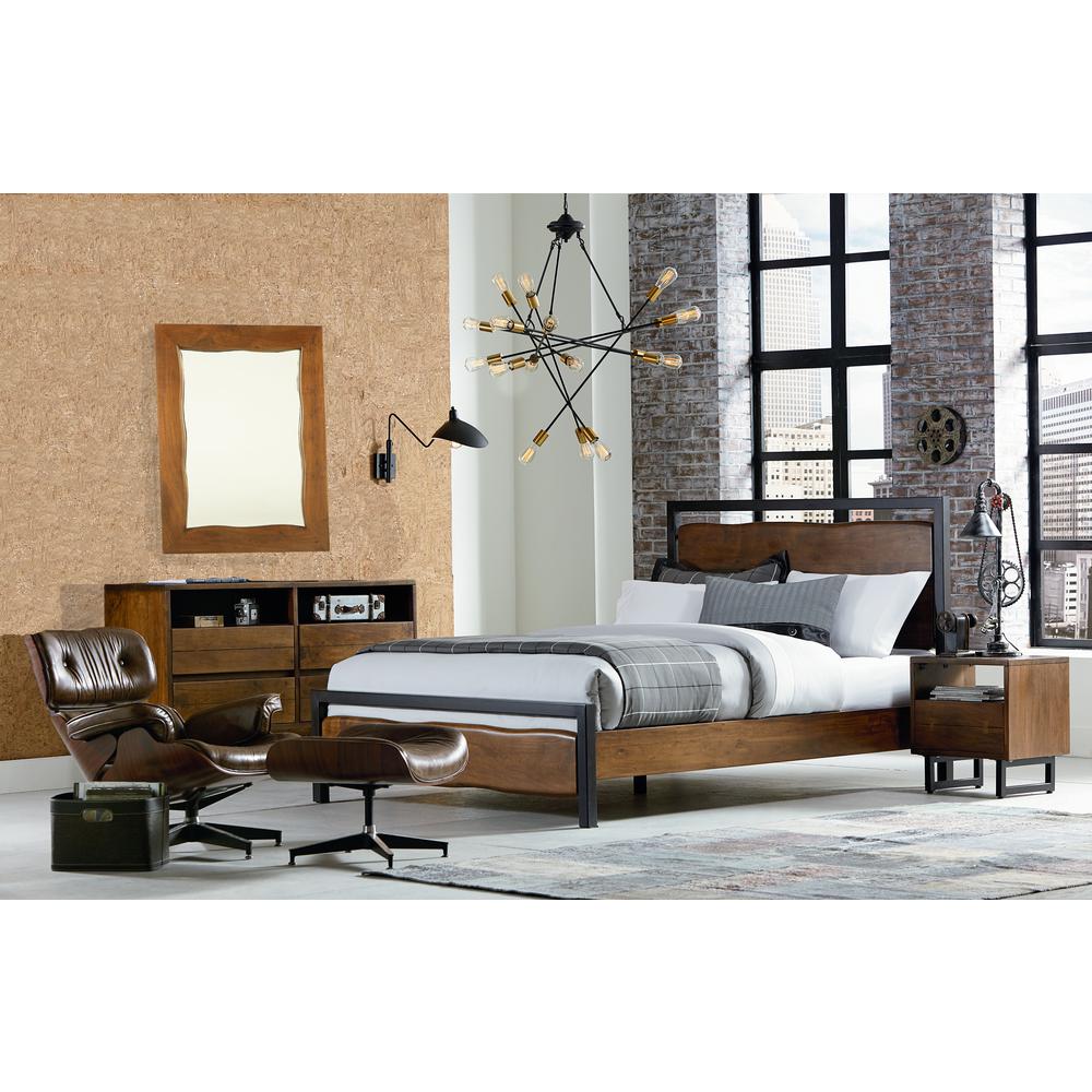 Glenwood Acacia Wood Queen Bed in Walnut Finish. Picture 10