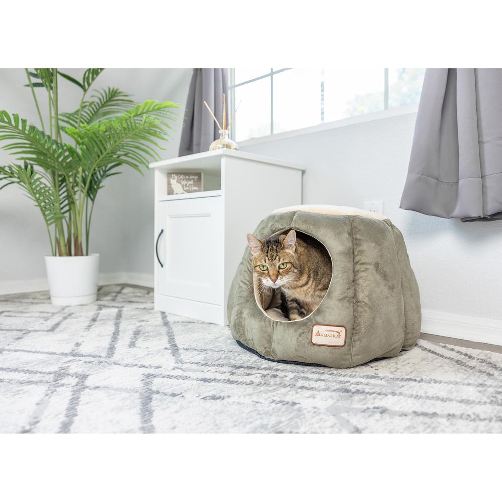 Armarkat Cat Bed Model C30HML/MH , Laurel Green and Beige. Picture 6