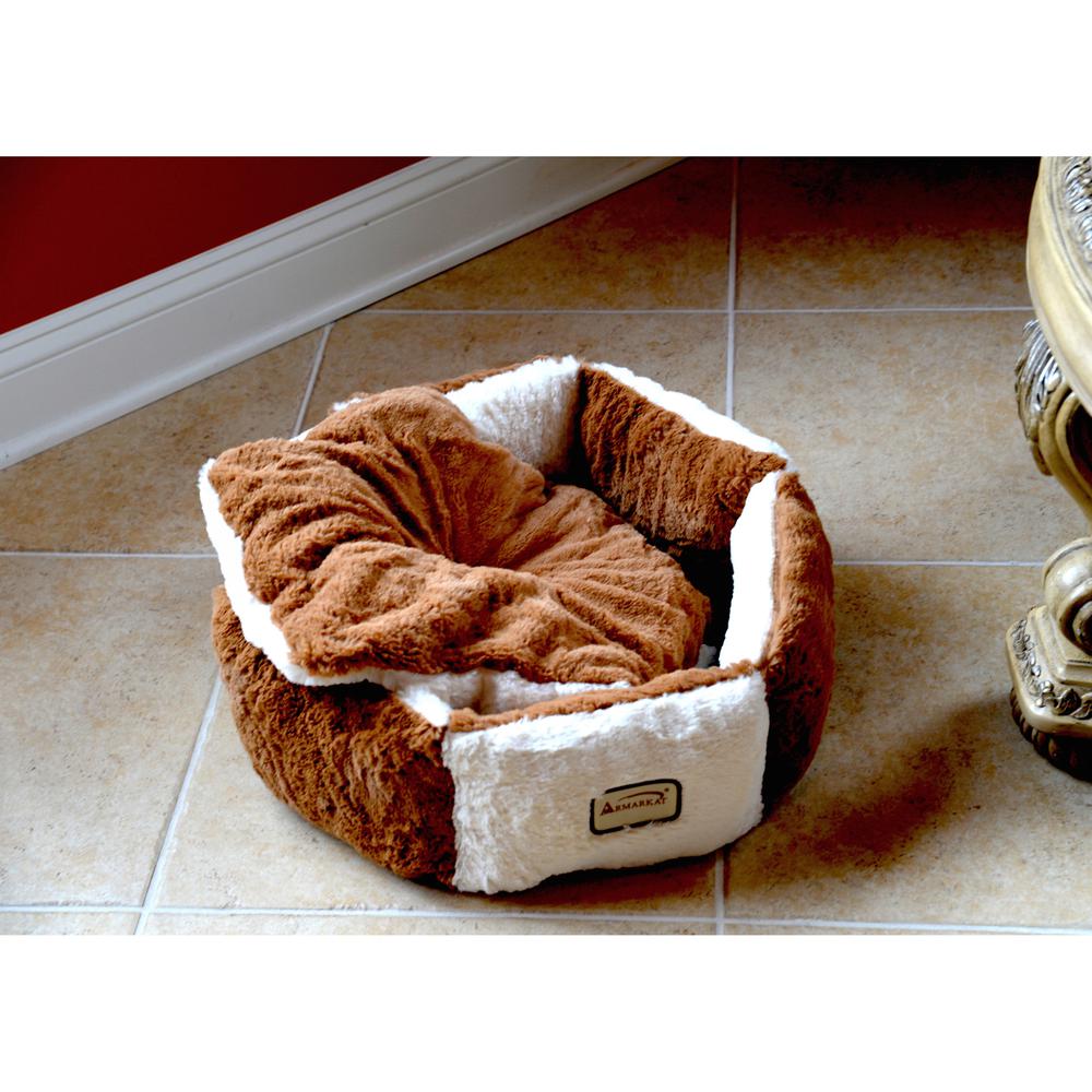 Armarkat Pet Bed Model C02NZS/MB        Earth Brown and Ivory. Picture 7