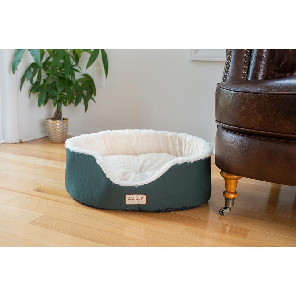 Armarkat Pet Bed Model C04HML/MB   Laurel Green and Ivory. Picture 4