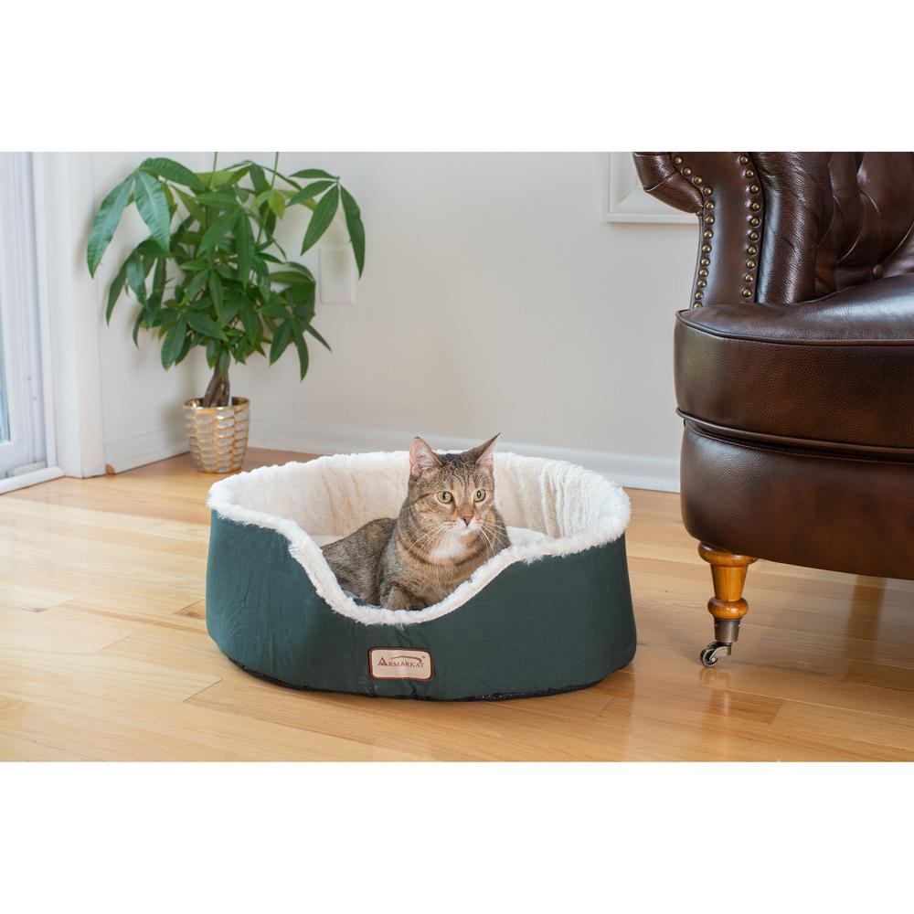 Armarkat Pet Bed Model C04HML/MB   Laurel Green and Ivory. Picture 5