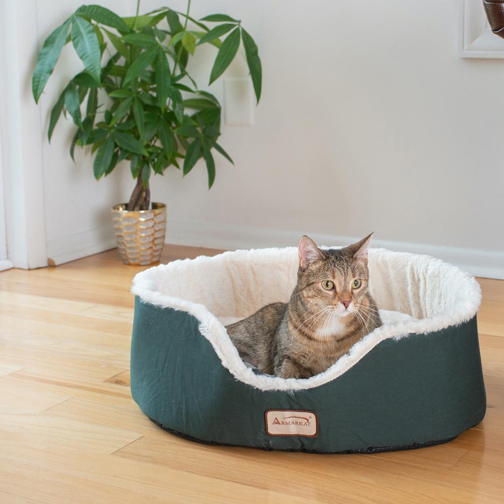 Armarkat Pet Bed Model C04HML/MB   Laurel Green and Ivory. Picture 7