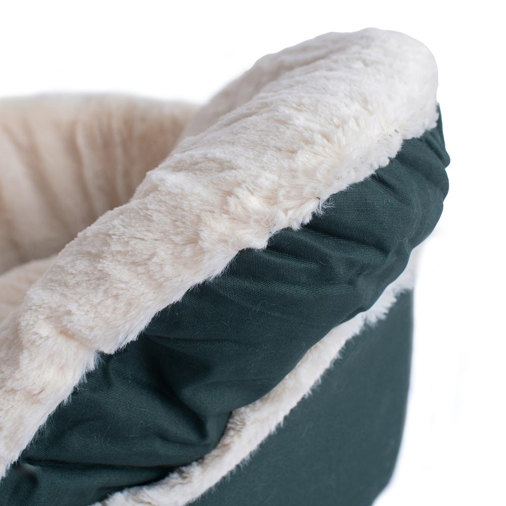 Armarkat Pet Bed Model C04HML/MB   Laurel Green and Ivory. Picture 8