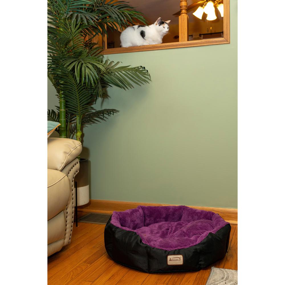 Armarkat Large, Soft Cat Bed in Purple and Black - C101NH/ZH. Picture 6