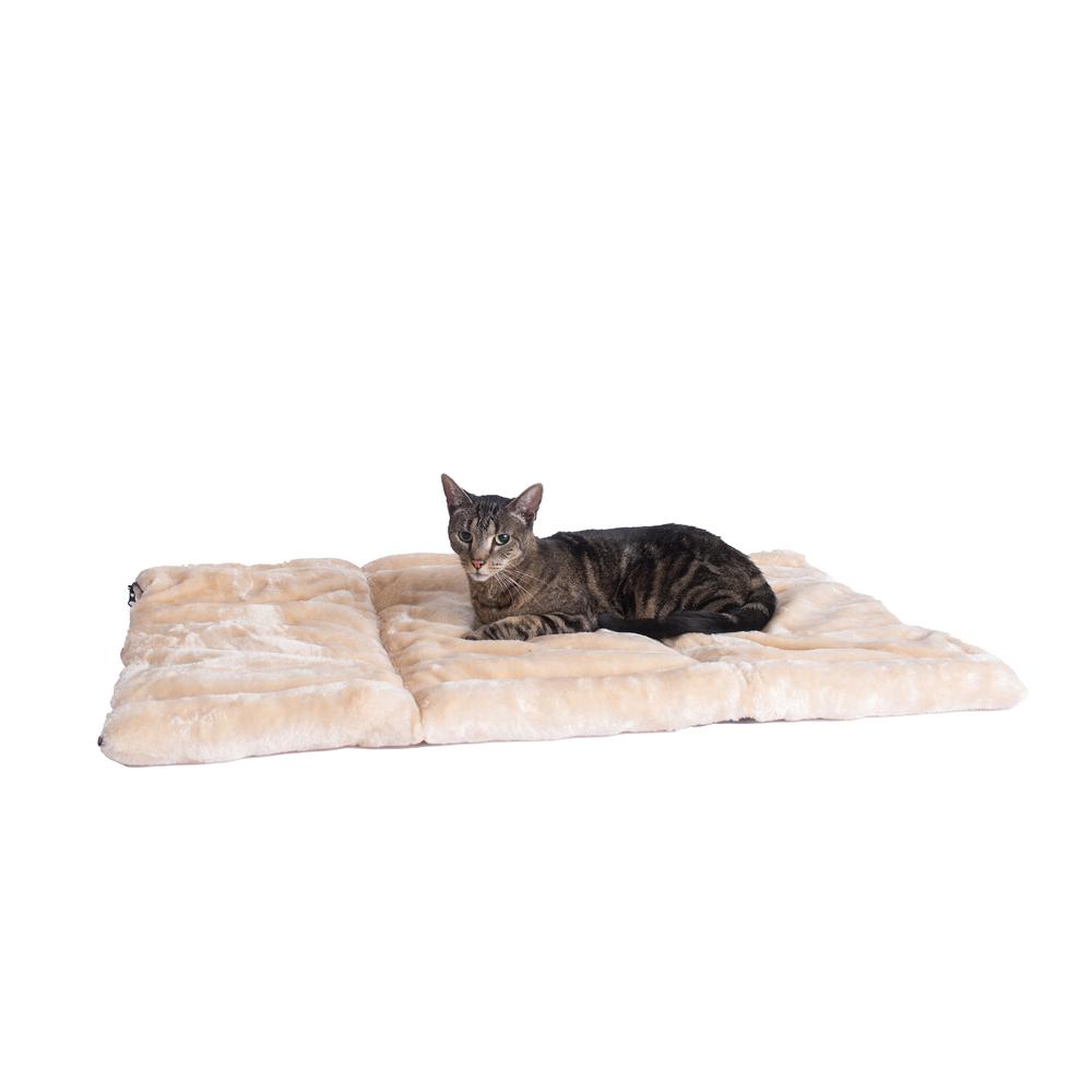 Armarkat Cat Bed/Pad Model C16HKF/MH  Mocha & Beige. Picture 5