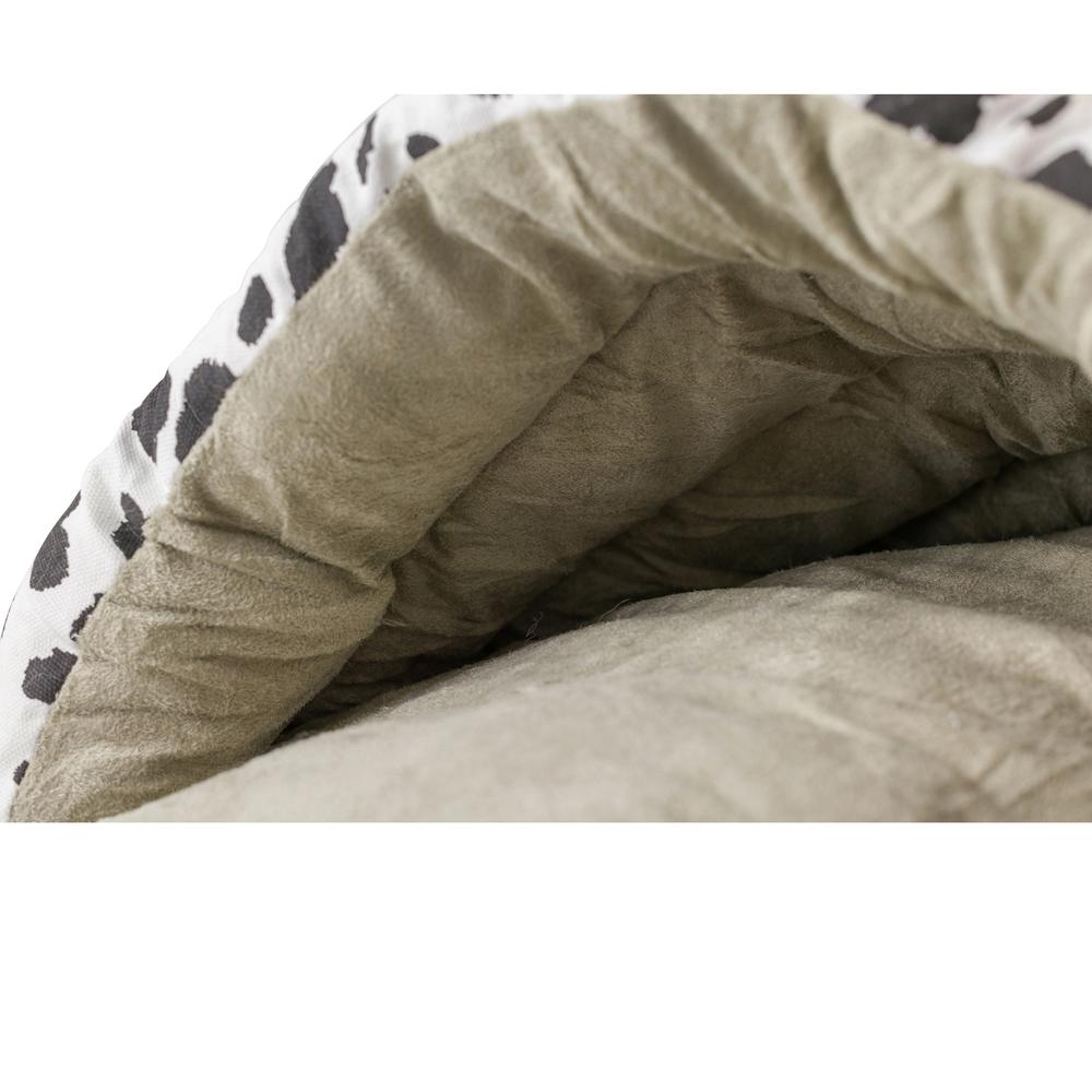 Armarkat Cat Bed Model C19HZY/HL              Sage Green Paw Print Pattern. Picture 5