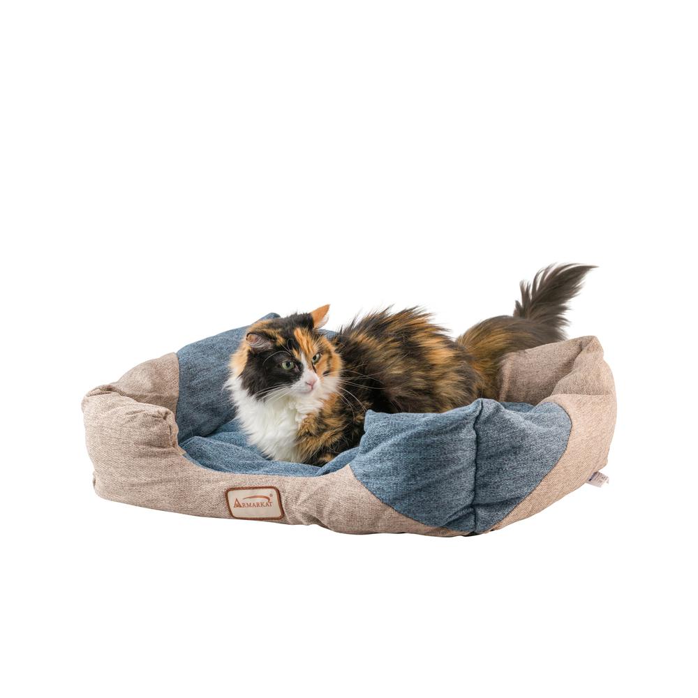 Armarkat Soft upholstery Cat Bed, Skid free  Nest Pet Bed, Puppy Beds, C47. Picture 9