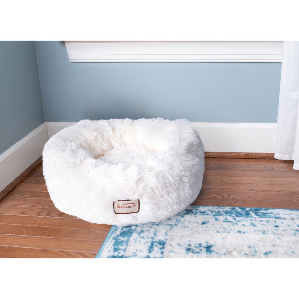Armarkat Cuddle Bed Model C70NBS-M, Ultra Plush and Soft. Picture 4
