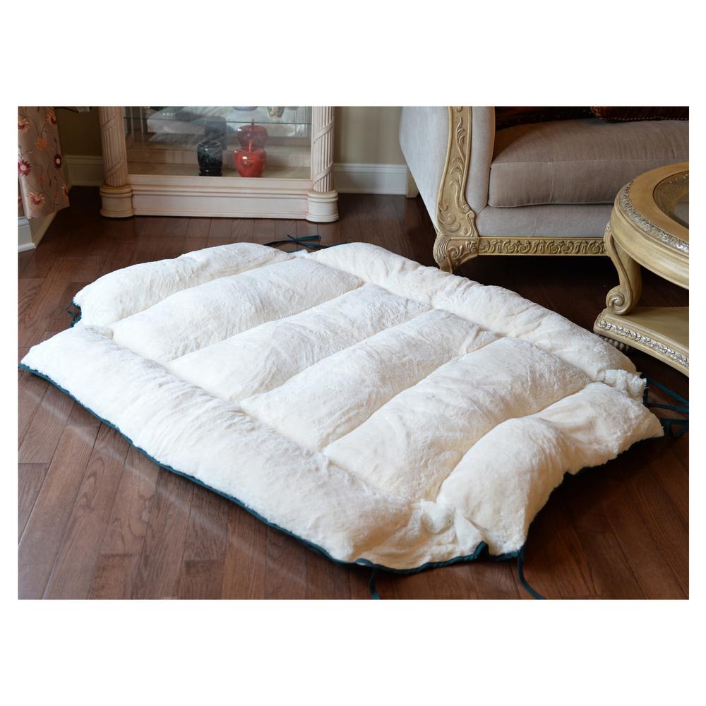 Armarkat Model D04HML/MB-L Large Laurel Green & Ivory Pet Bed and Mat. Picture 4