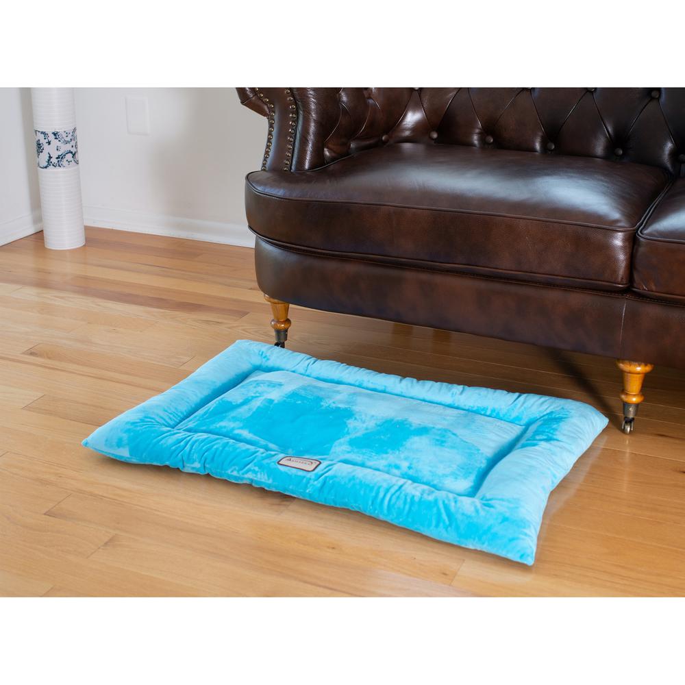 Armarkat Model M01CTL-M Medium Pet Bed Mat with Poly Fill Cushion in Sky Blue. Picture 4