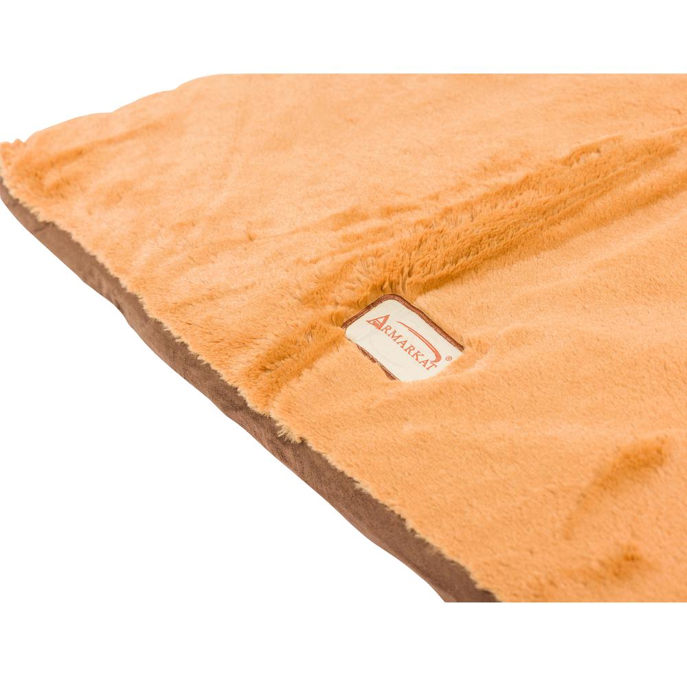 Armarkat Model M05HKF/ZS-M Medium Pet Bed Mat with Poly Fill Cushion in Mocha & Earth Brown. Picture 8