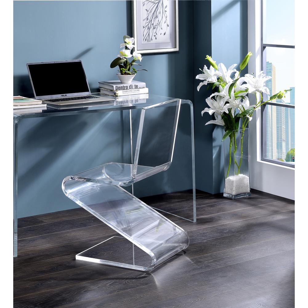 Acrylic Z Chair. Picture 2