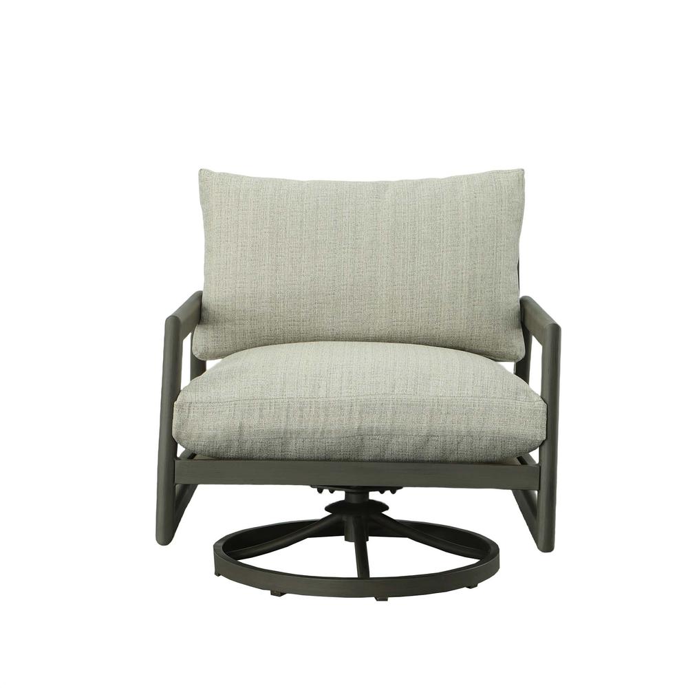 Outdoor Swivel Chair. Picture 1