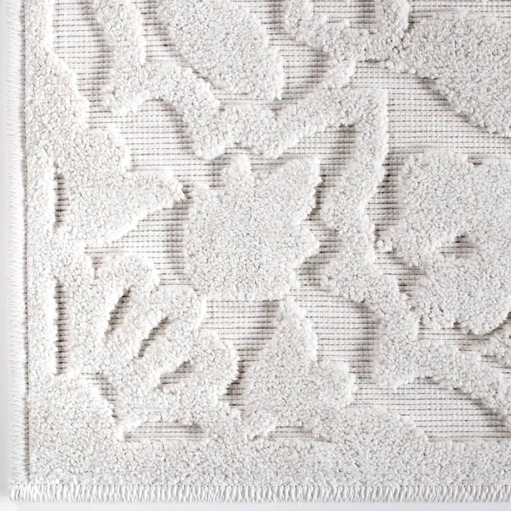 Boucle Cottage Floral Natural (1'11" x 7'6"). Picture 2