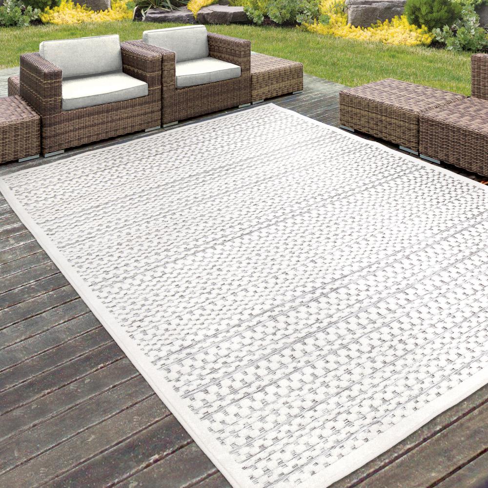 Boucle' Aegean Natural Grey Area Rug (6'5" x 9'5"). Picture 4