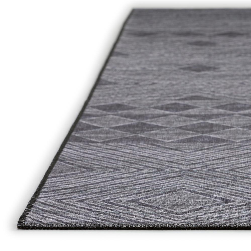 Yuma Gray Transitional Southwest 2'3" x 7'6" Runner Rug Gray AYU31. Picture 3
