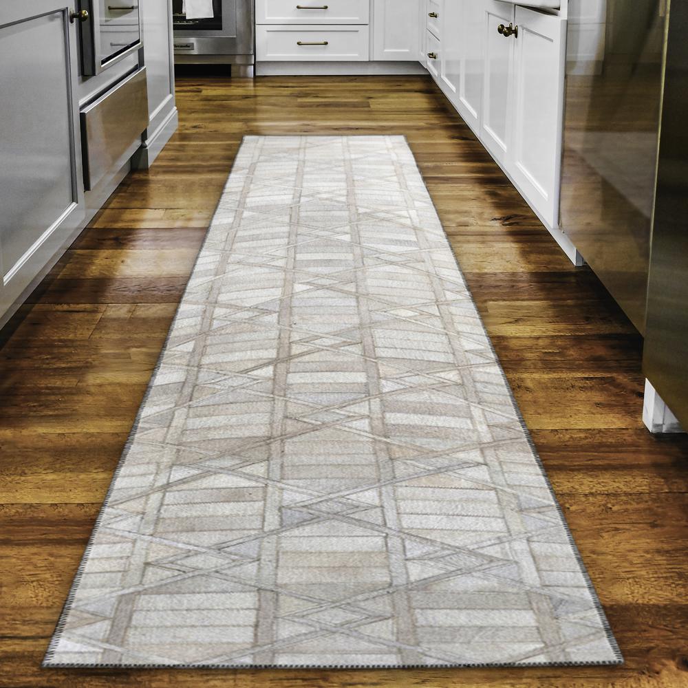 Indoor/Outdoor Stetson SS4 Linen Washable 2'3" x 10' Runner Rug. Picture 2