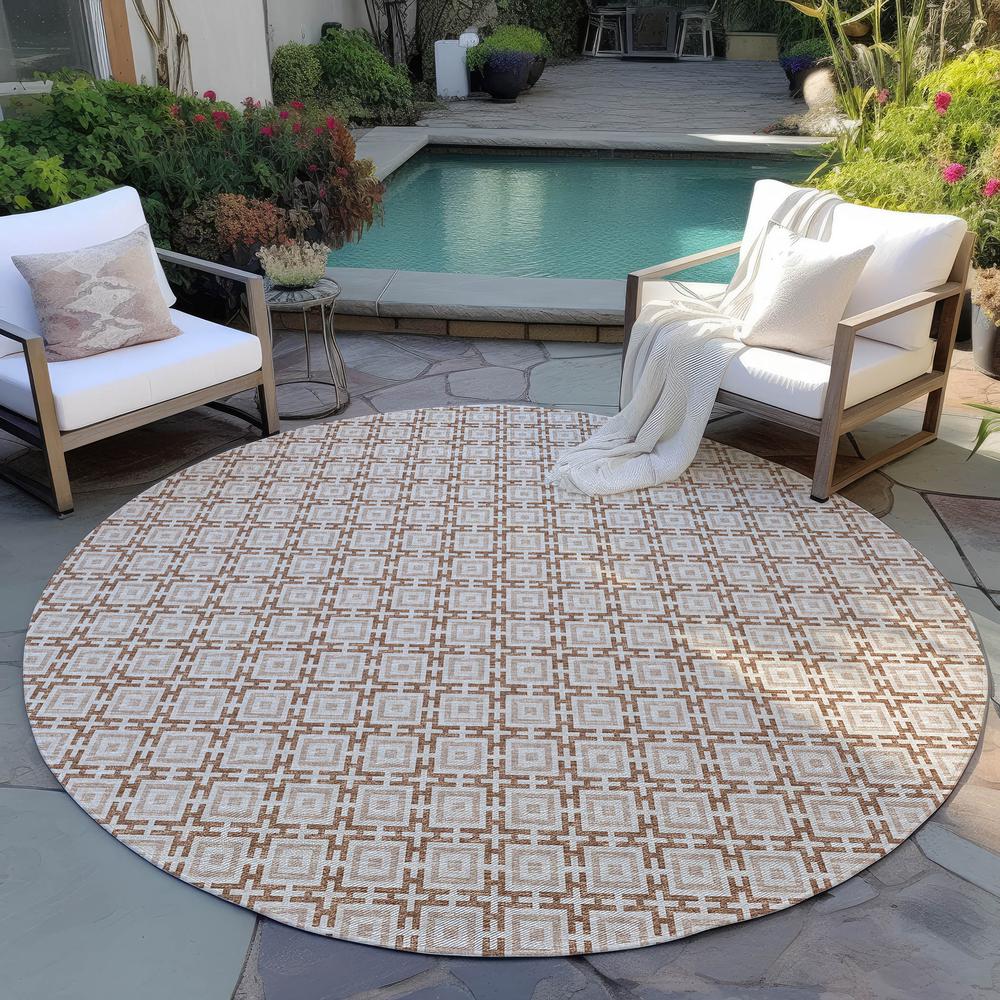 Indoor/Outdoor Marlo MO1 Taupe Washable 4' x 4' Rug. Picture 8