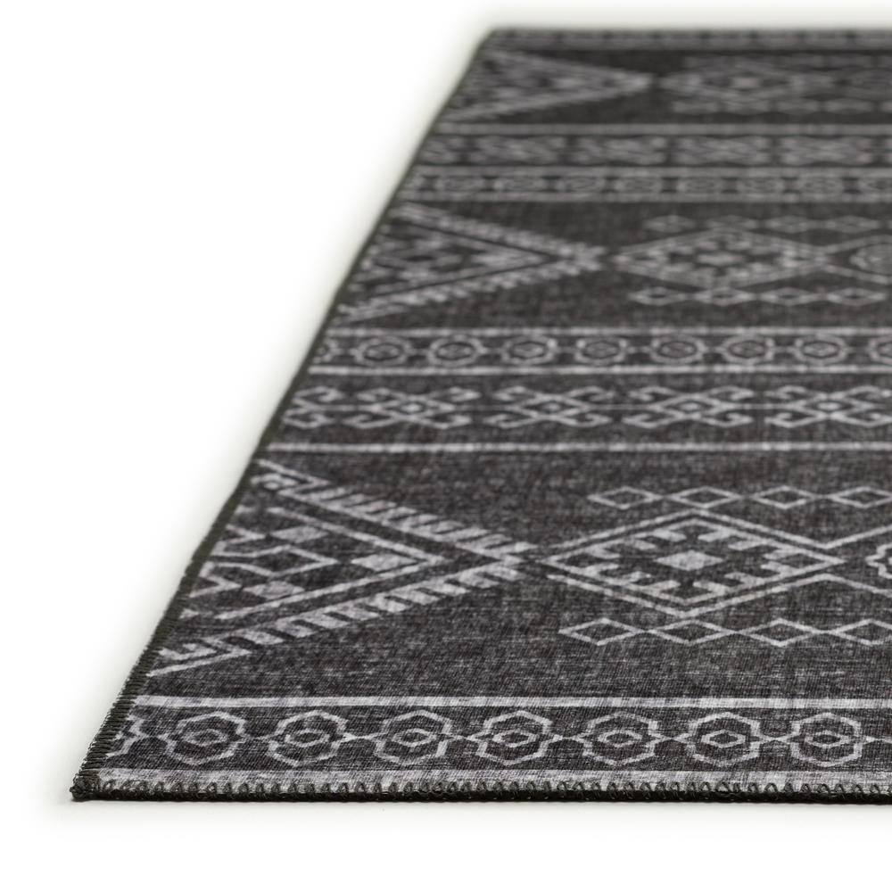 Yuma Gray Transitional Southwest 2'3" x 7'6" Runner Rug Gray AYU44. Picture 3