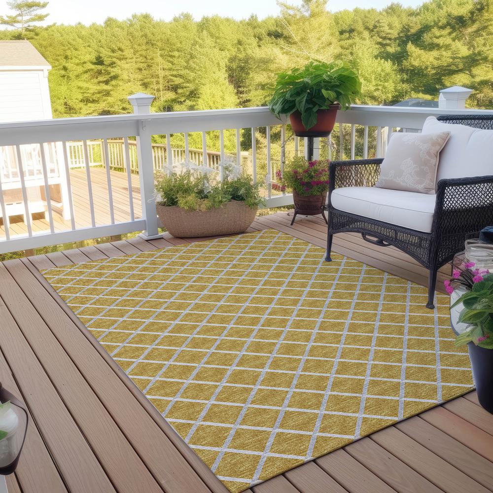 Indoor/Outdoor York YO1 Gold Washable 3' x 5' Rug. Picture 8