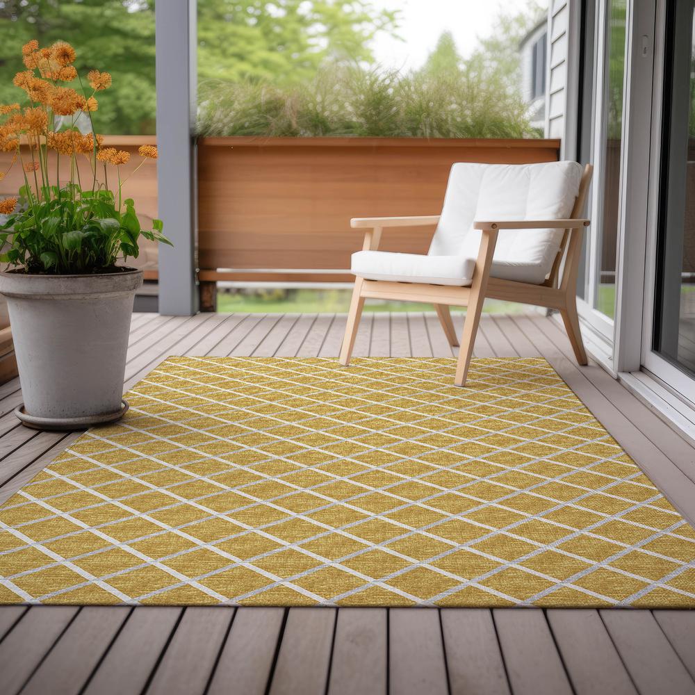 Indoor/Outdoor York YO1 Gold Washable 3' x 5' Rug. Picture 9