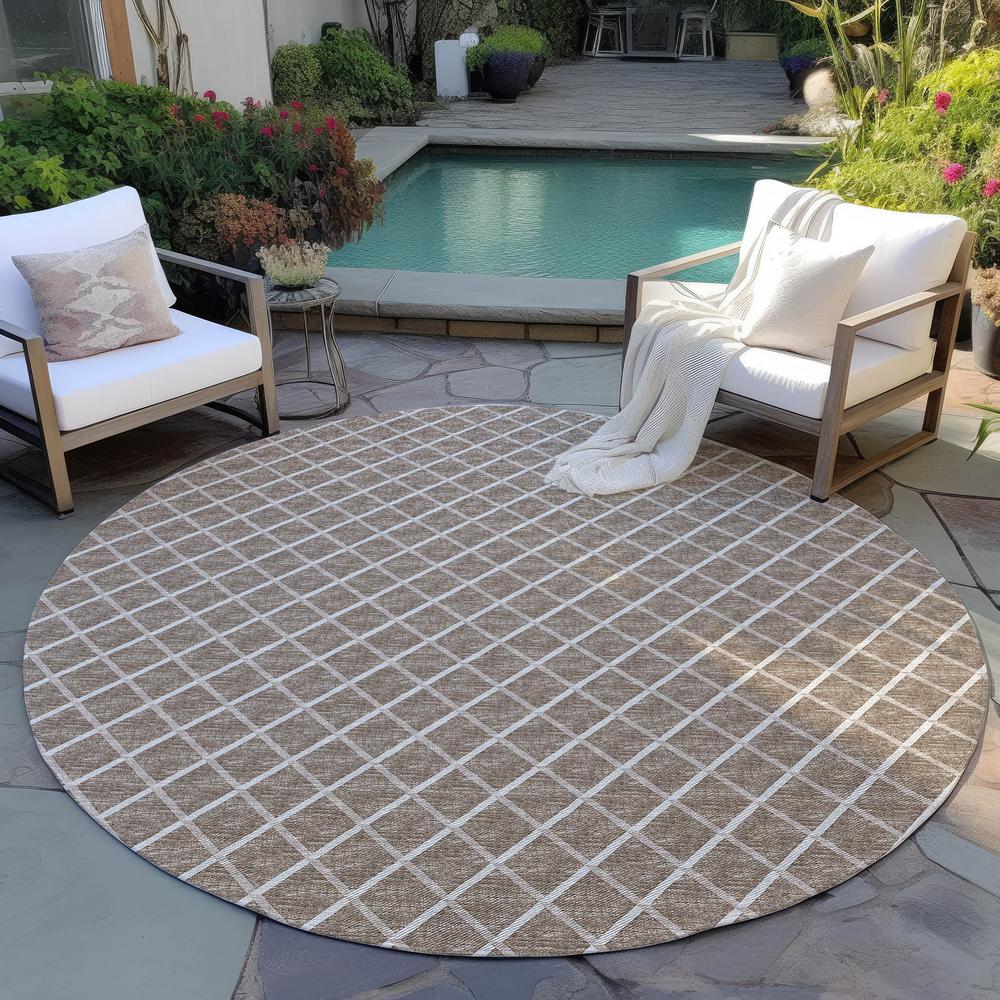 Indoor/Outdoor York YO1 Taupe Washable 4' x 4' Rug. Picture 8