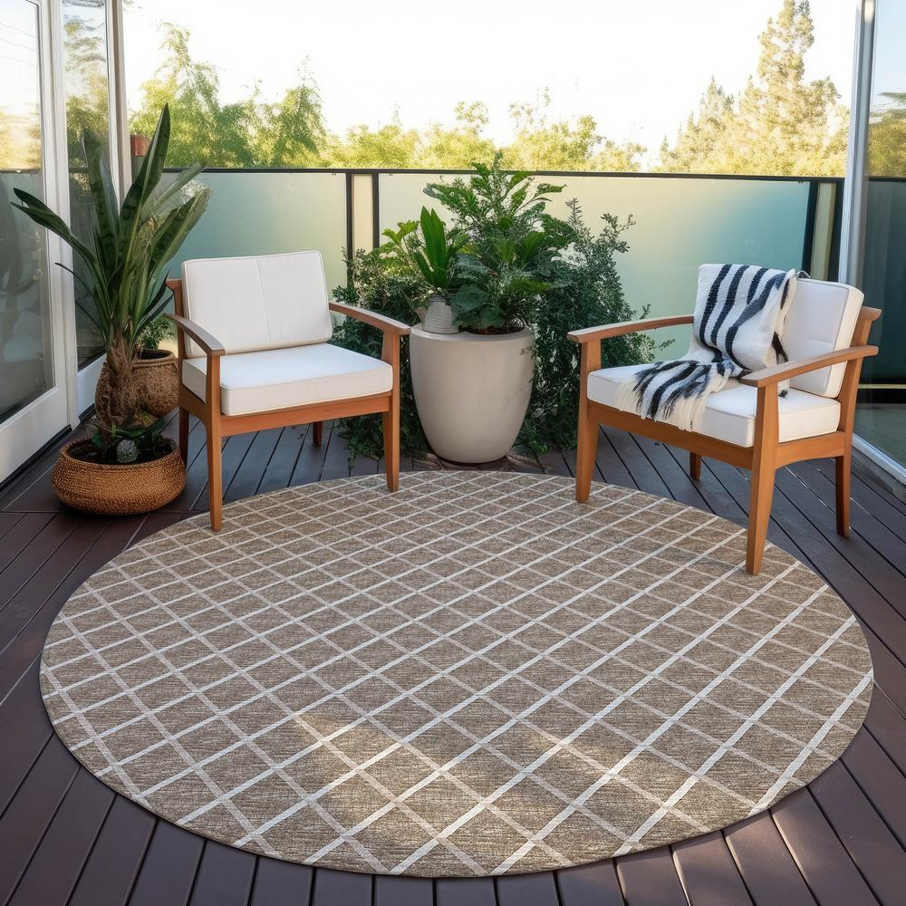 Indoor/Outdoor York YO1 Taupe Washable 4' x 4' Rug. Picture 9
