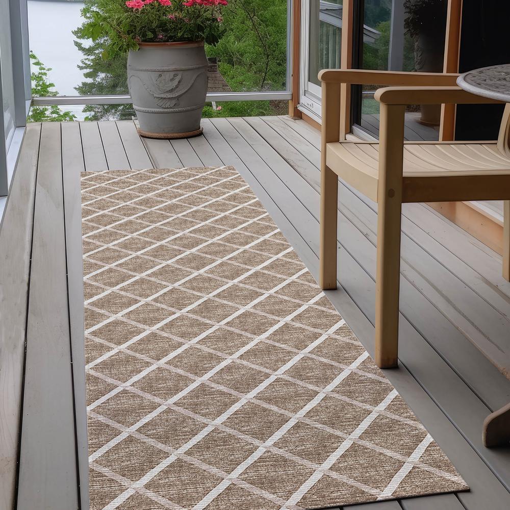 Indoor/Outdoor York YO1 Taupe Washable 2'3" x 12' Rug. Picture 9