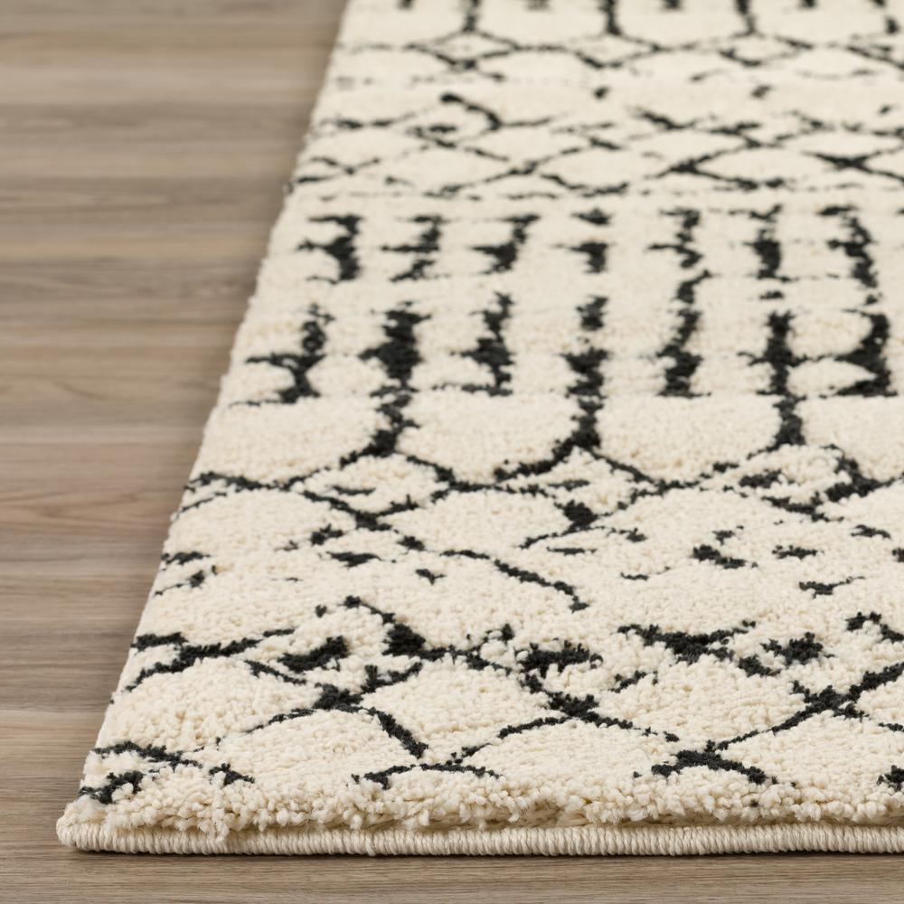 Marquee MQ2 Ivory/Midnight 5'1" x 7'5" Rug. Picture 11