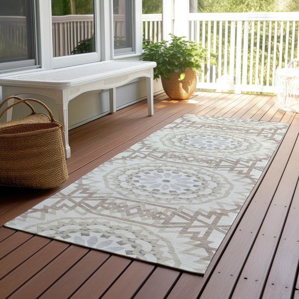 Chantille ACN619 Ivory 2'3" x 7'6" Rug. Picture 7