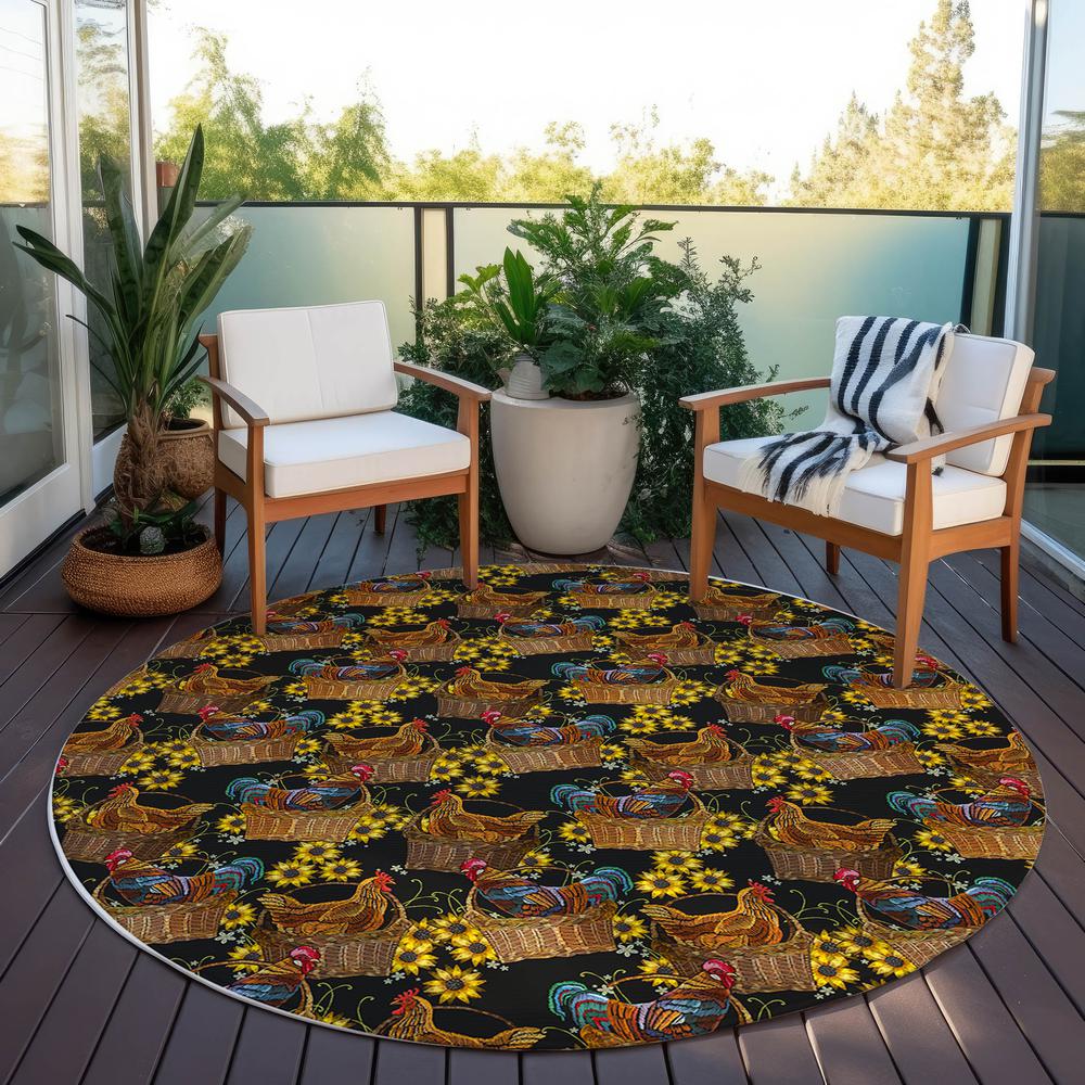 Indoor/Outdoor Kendall KE2 Black Washable 8' x 8' Round Rug. Picture 9