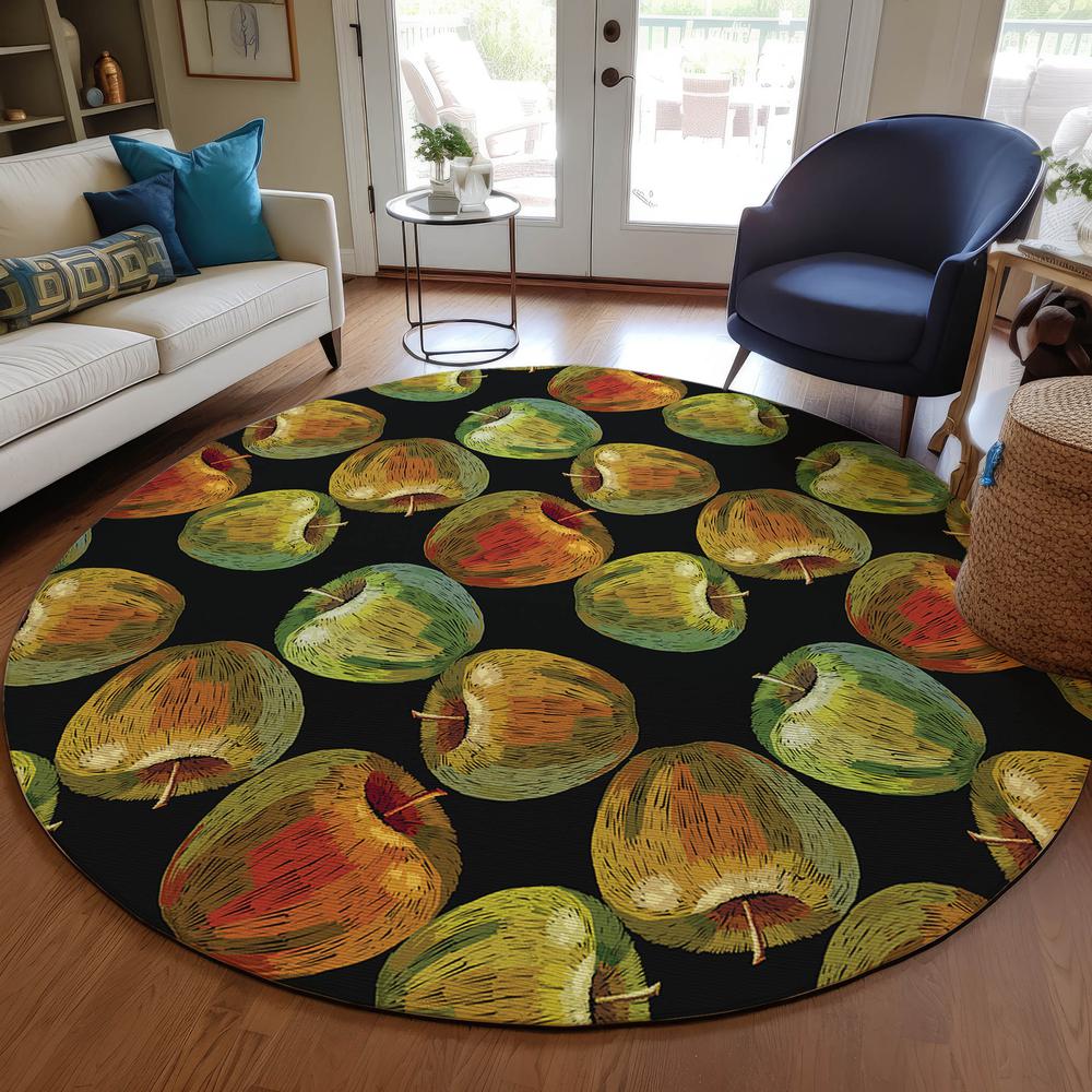 Indoor/Outdoor Kendall KE8 Black Washable 8' x 8' Round Rug. Picture 6