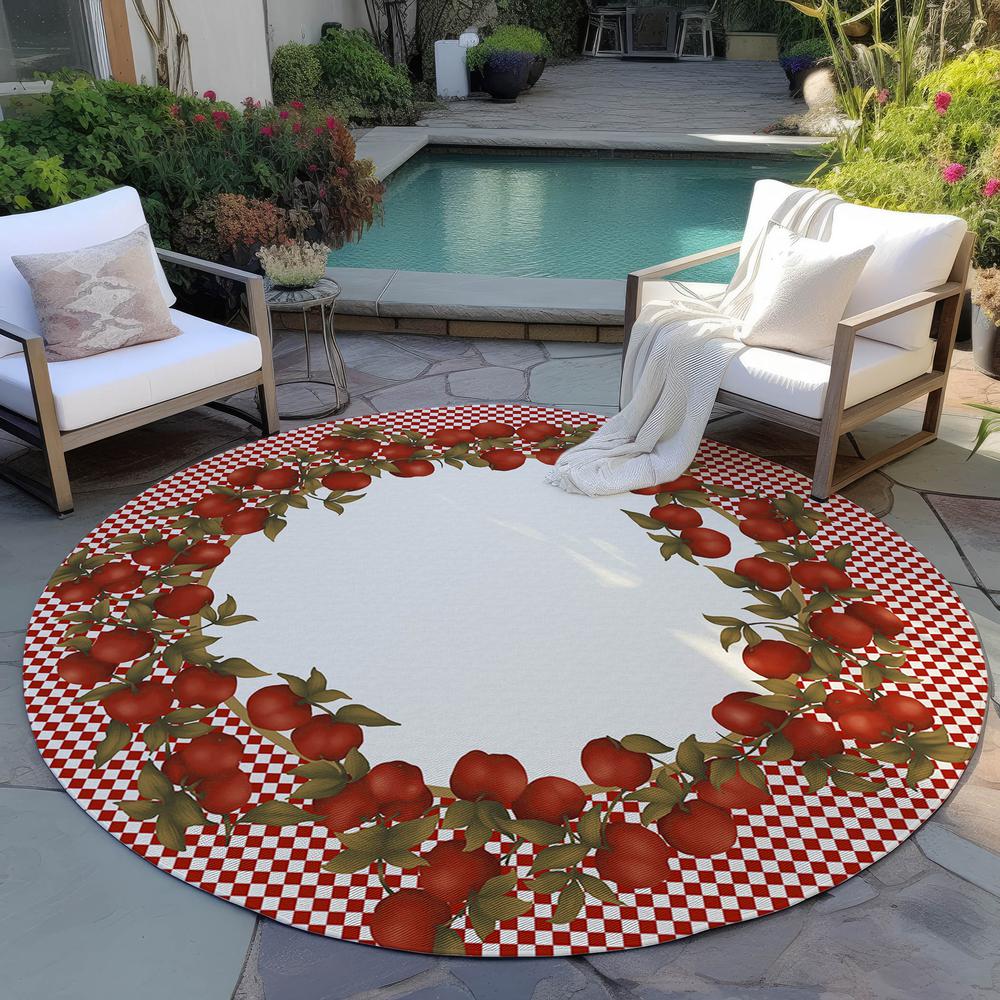 Indoor/Outdoor Kendall KE9 Red Washable 8' x 8' Round Rug. Picture 8