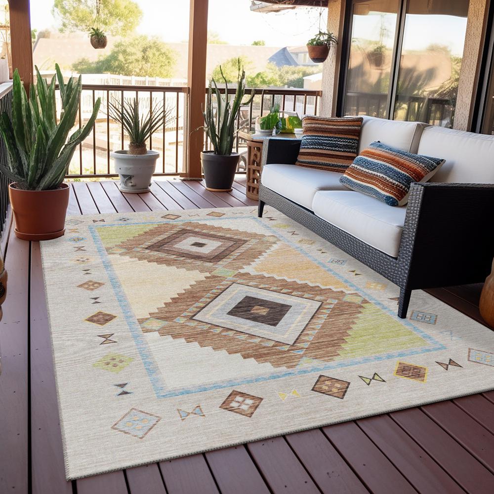Indoor/Outdoor Phoenix PH2 Taupe Washable 2'6" x 3'10" Rug. Picture 8