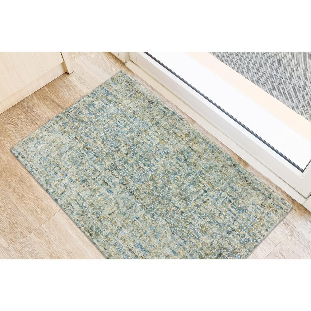 Addison Eastman Variegated Solid Sky Blue 2' x 3' Accent Rug. Picture 1